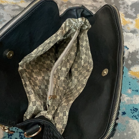 Purse - Picture 2 of 4